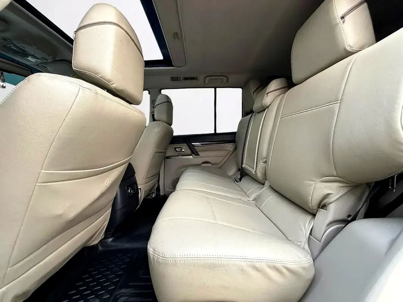 ميتسوبيشي باجيرو 7-SEATER | GLS | 3.8L V6 4WD | | GCC SPECS