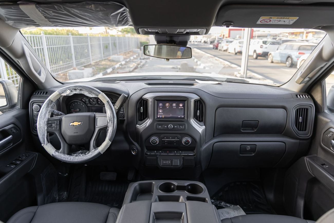 Chevrolet Silverado 1500WT CHEVROLET SILVERADO | V8 5.3L | 4WD | GCC | CREW CAB | 2025 (Export)
