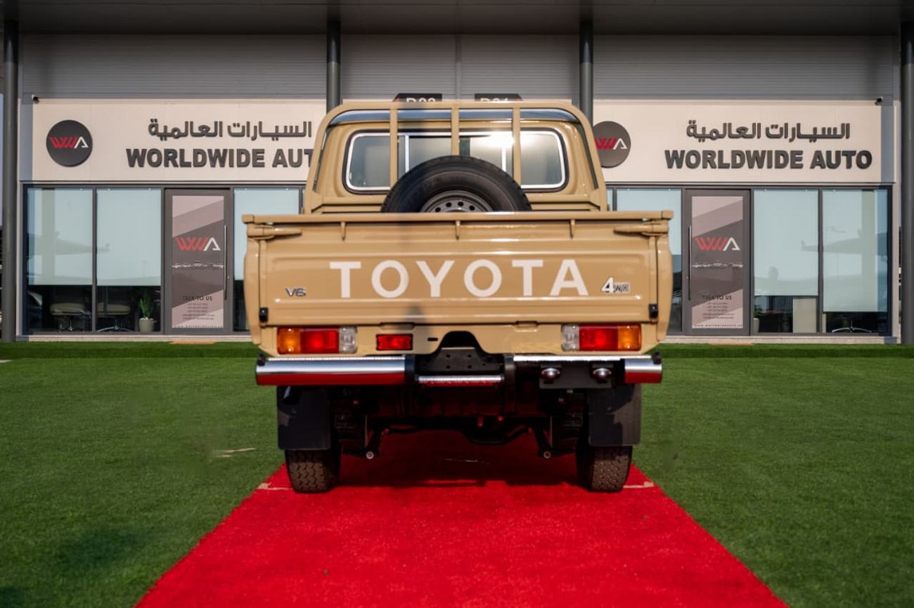 Toyota Land Cruiser Pickup 70 Standard 4.0L V6 ~ Petrol ~ Automatic
