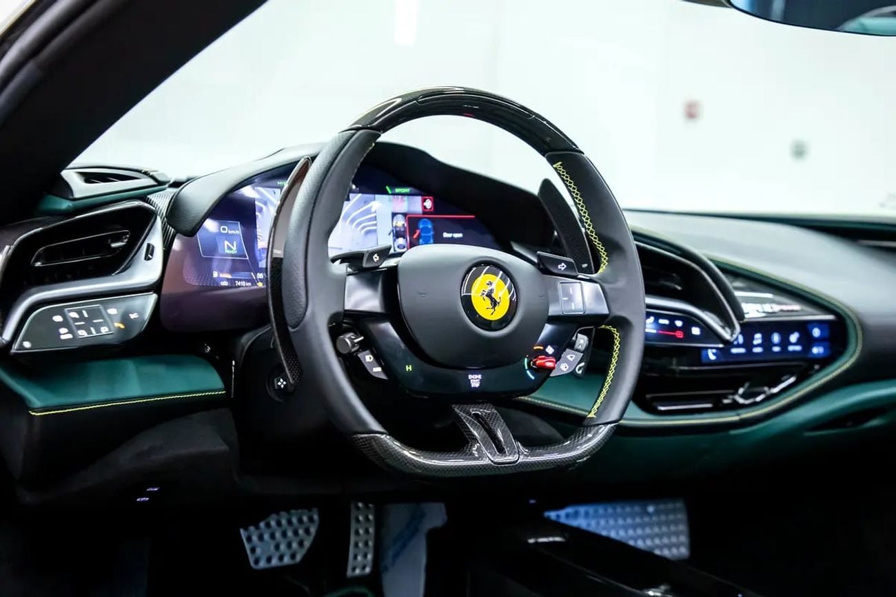 Ferrari SF90 FERRERI SF90 | SPIDER | GCC | WARRANTY | SERVICE CONTRACT | EXCELLENT CONDITION | FULL OPTION