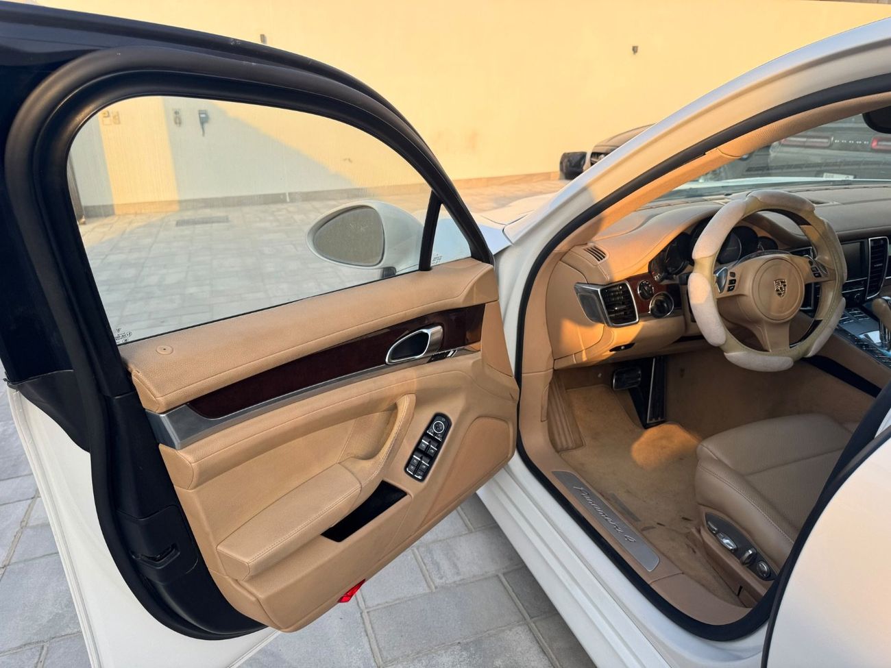 Porsche Panamera 4S