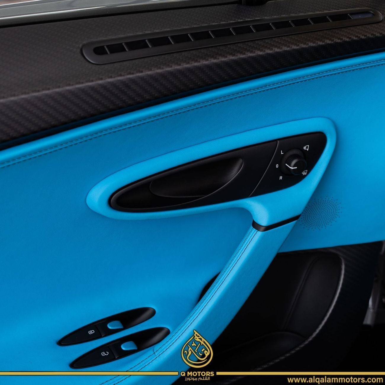 Bugatti Chiron STANDARD 2019 BUGATTI CHIRON ( 110 Anniversary Edition) (1000KM) ( 4 years Warranty+Service Contrac