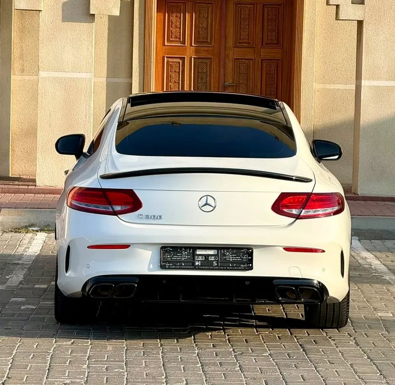 Mercedes Benz C300 مرسيدس C300 كوبيه خليجيStunning C300 Coupe | GCC Specs | Low Mileage | Pristine