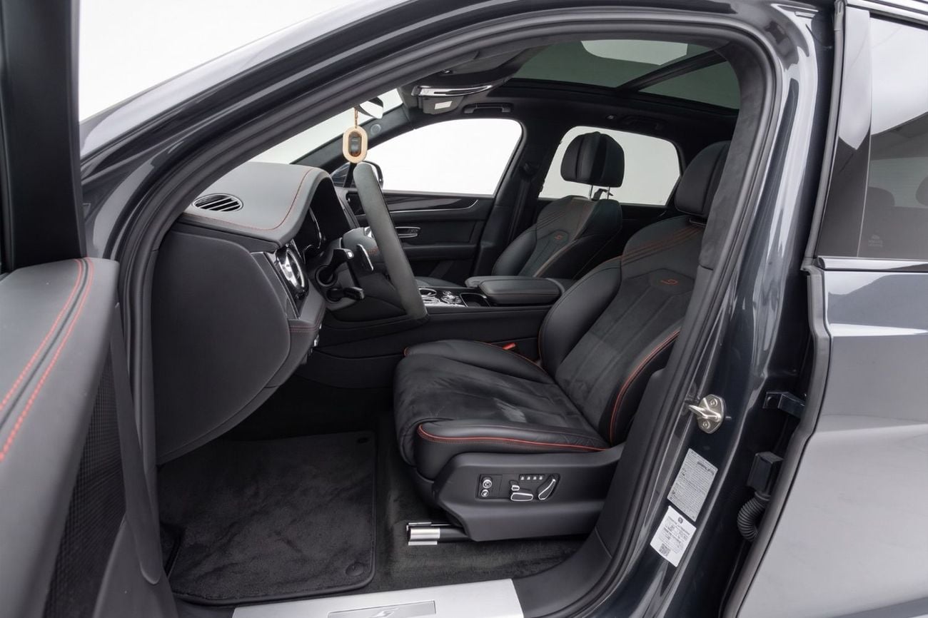 Bentley Bentayga S 2022 | Carbon Fiber l PPF Protected l AED 13,708 / Monthly