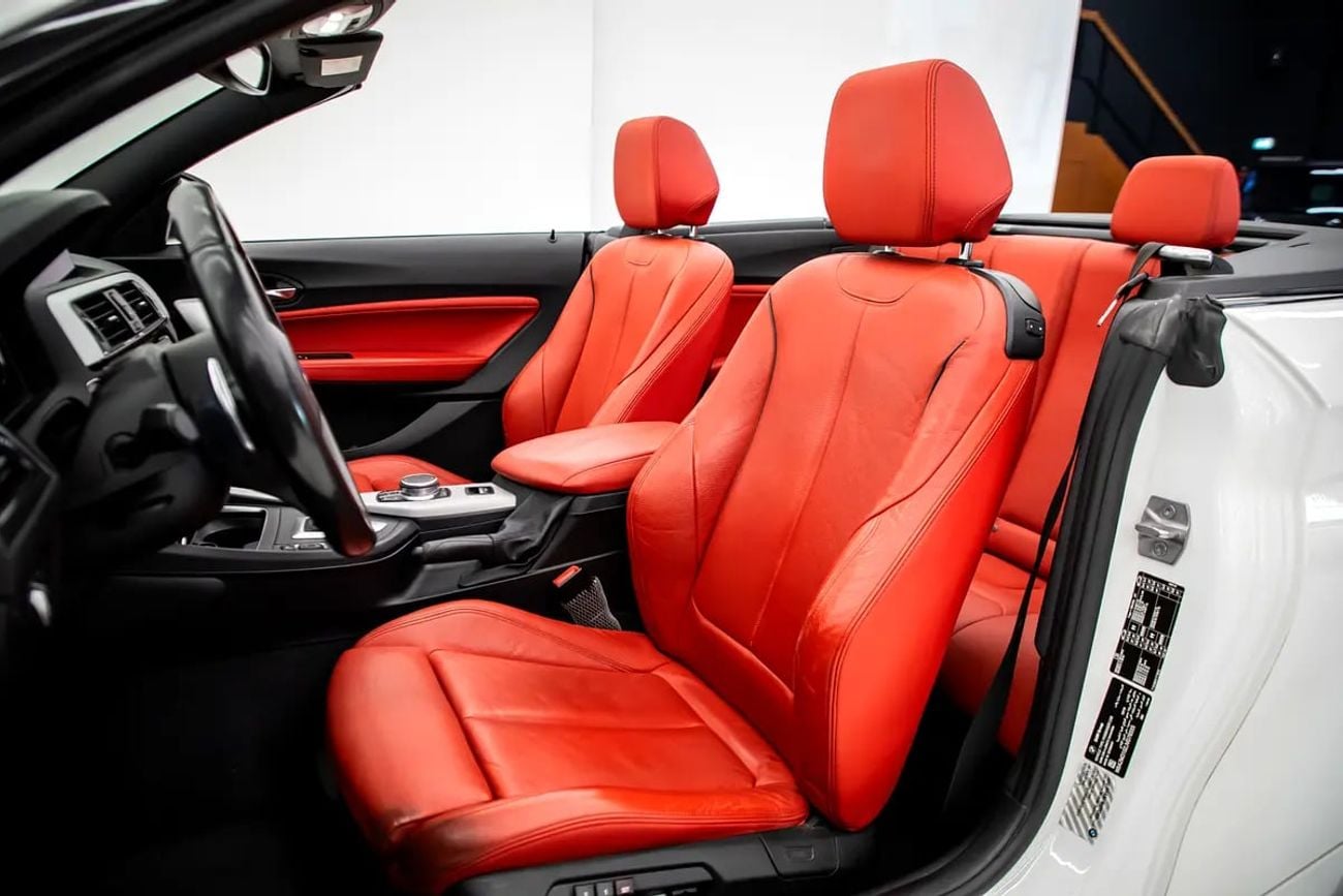 بي أم دبليو 220 220i Sportline Convertible | GCC | Full Service History | Excellent Condition
