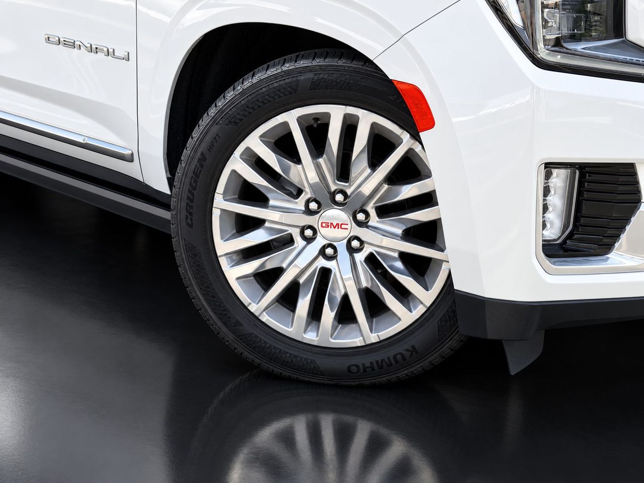 GMC Yukon DENALI