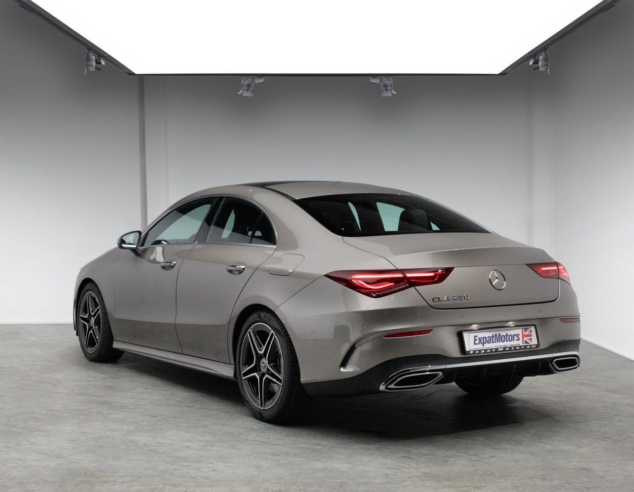 Mercedes Benz CLA250 STANDARD