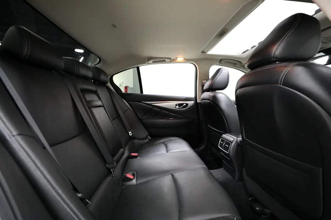 Infiniti Q50