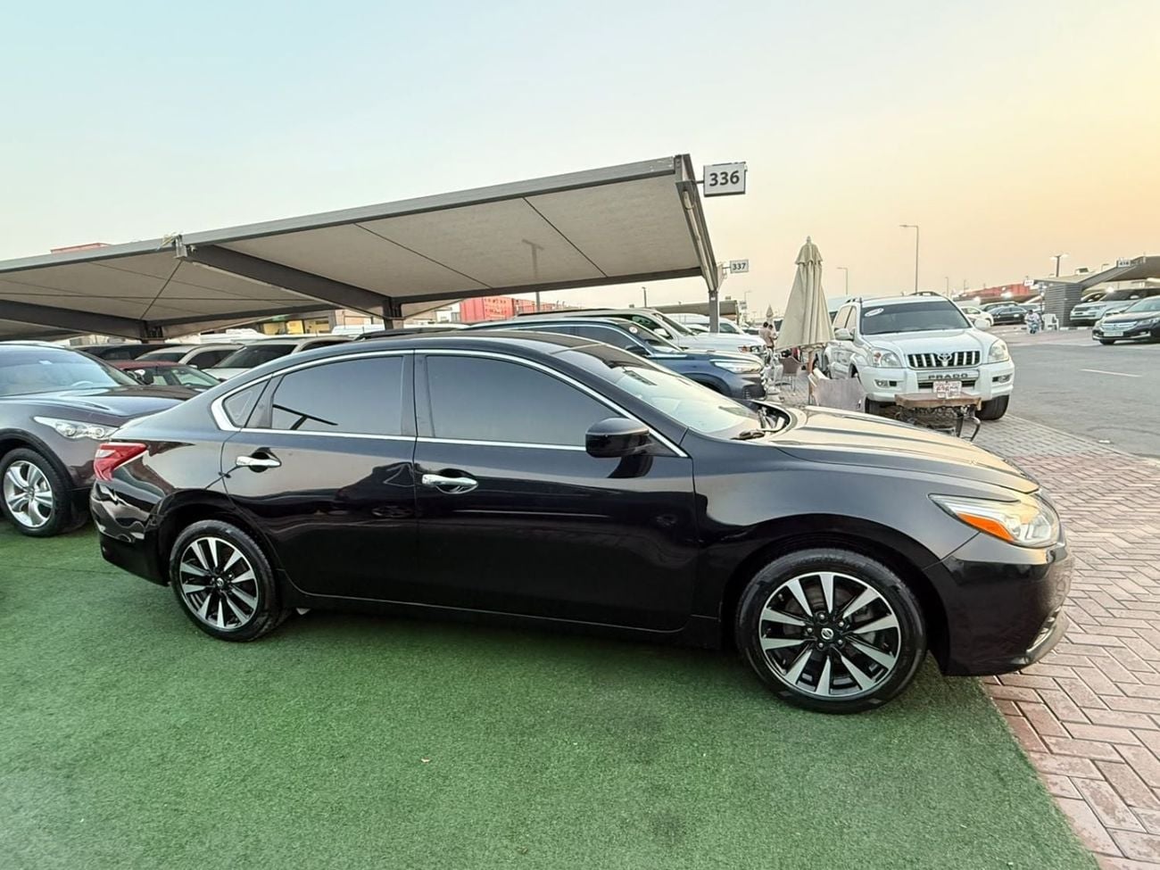 Nissan Altima SV very lightly used, remote start, push-button start