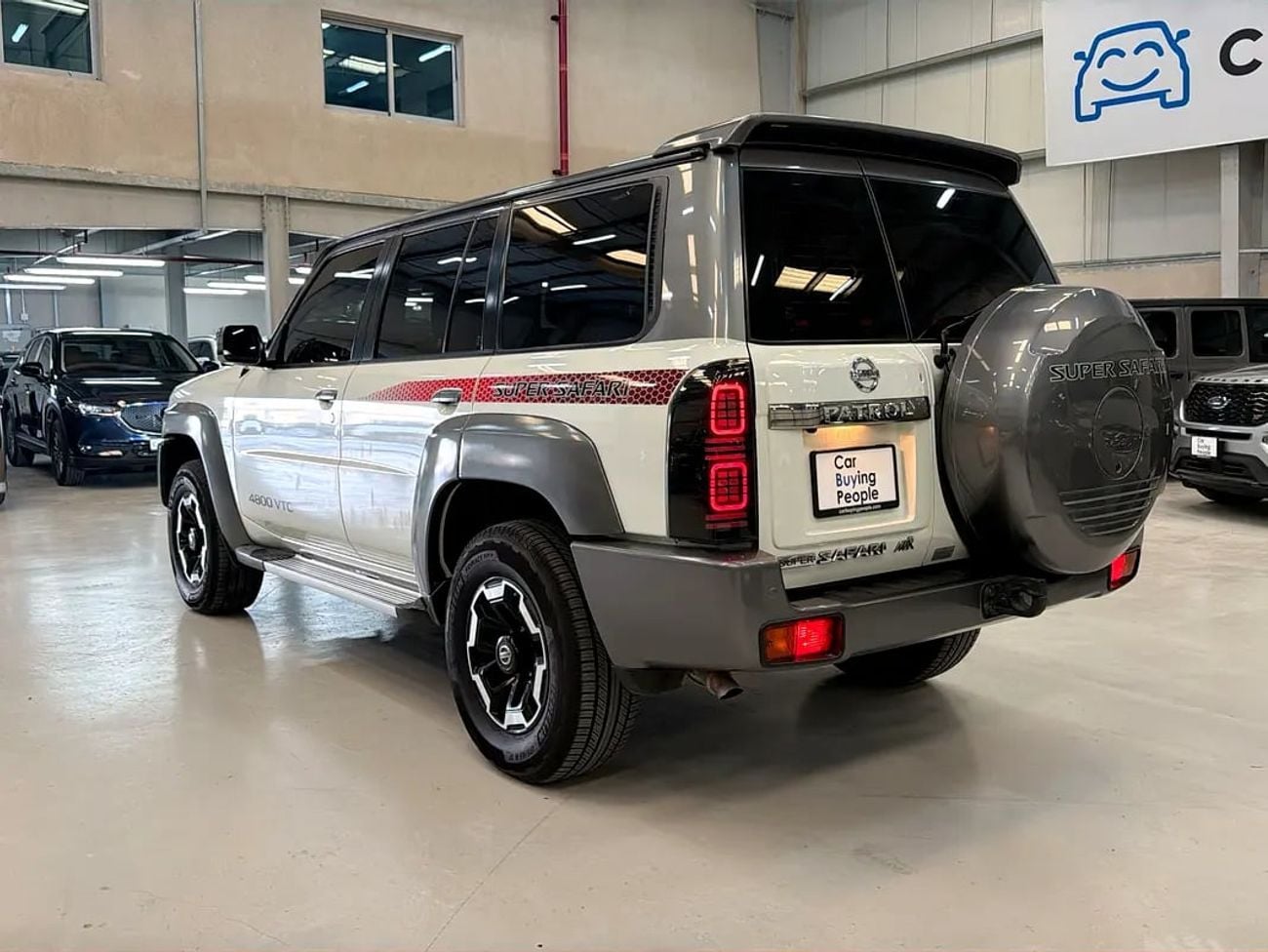 Nissan Patrol SUPER SAFARI 2,526pm Zero Down Available Super Safari GCC Specs