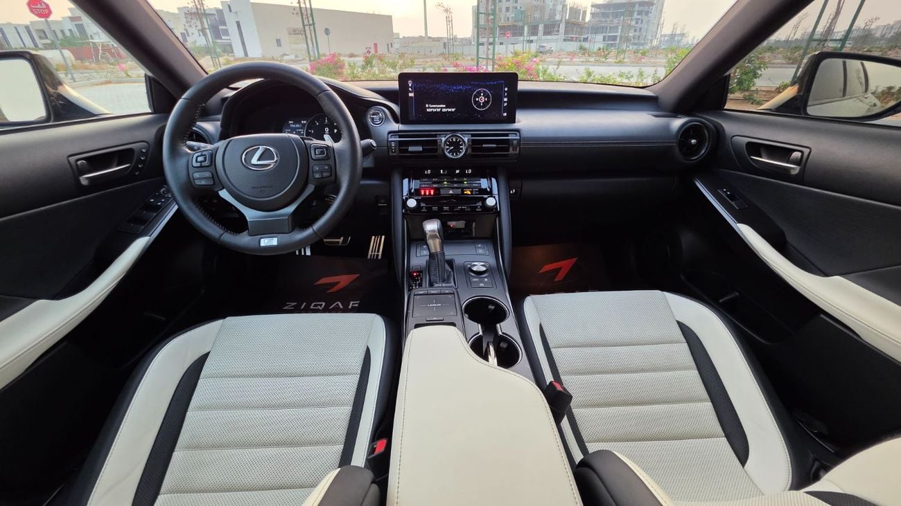 لكزس IS 350 F SPORT نسخة خاصة