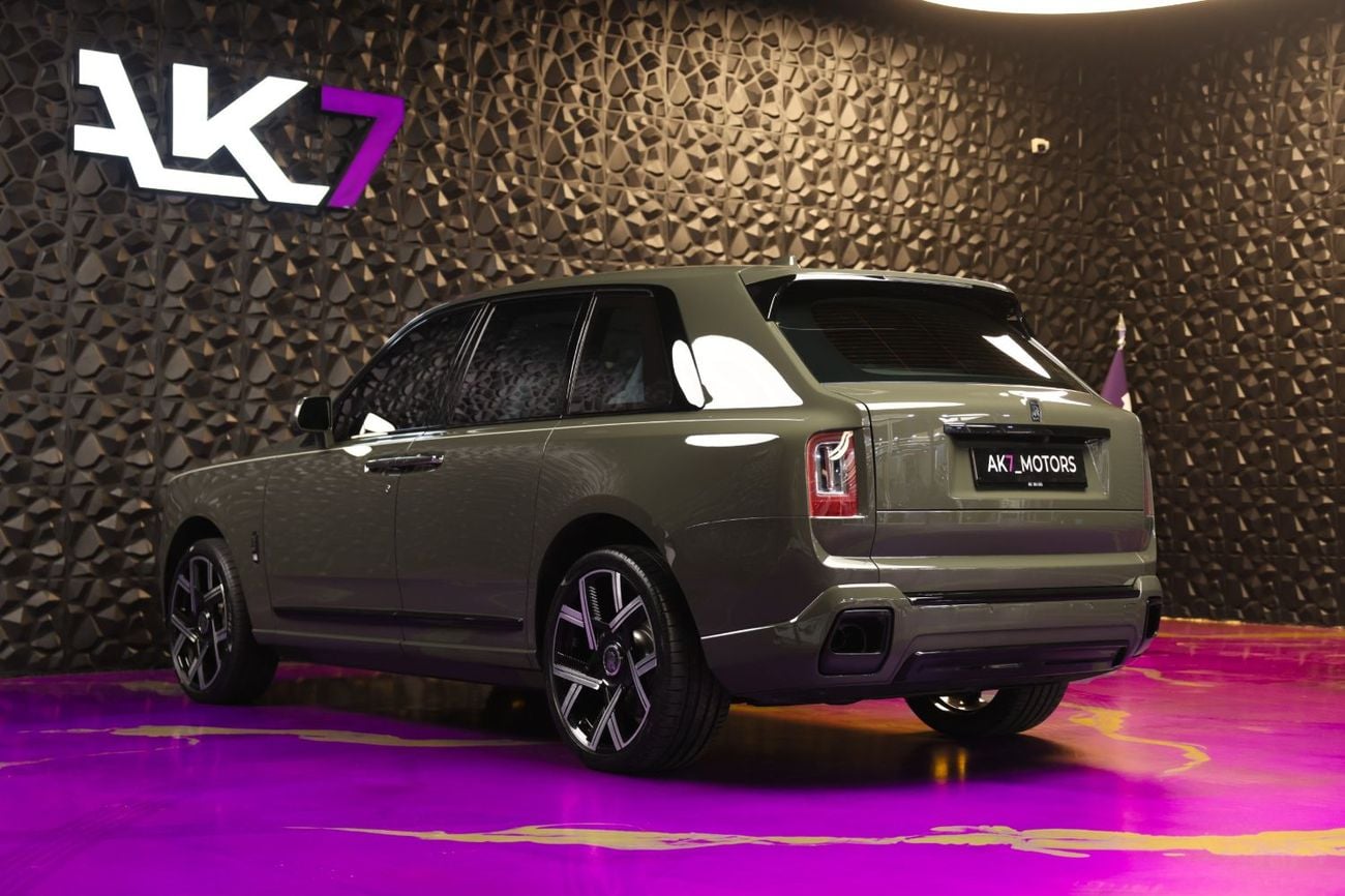 Rolls Royce Cullinan BLACK BADGE