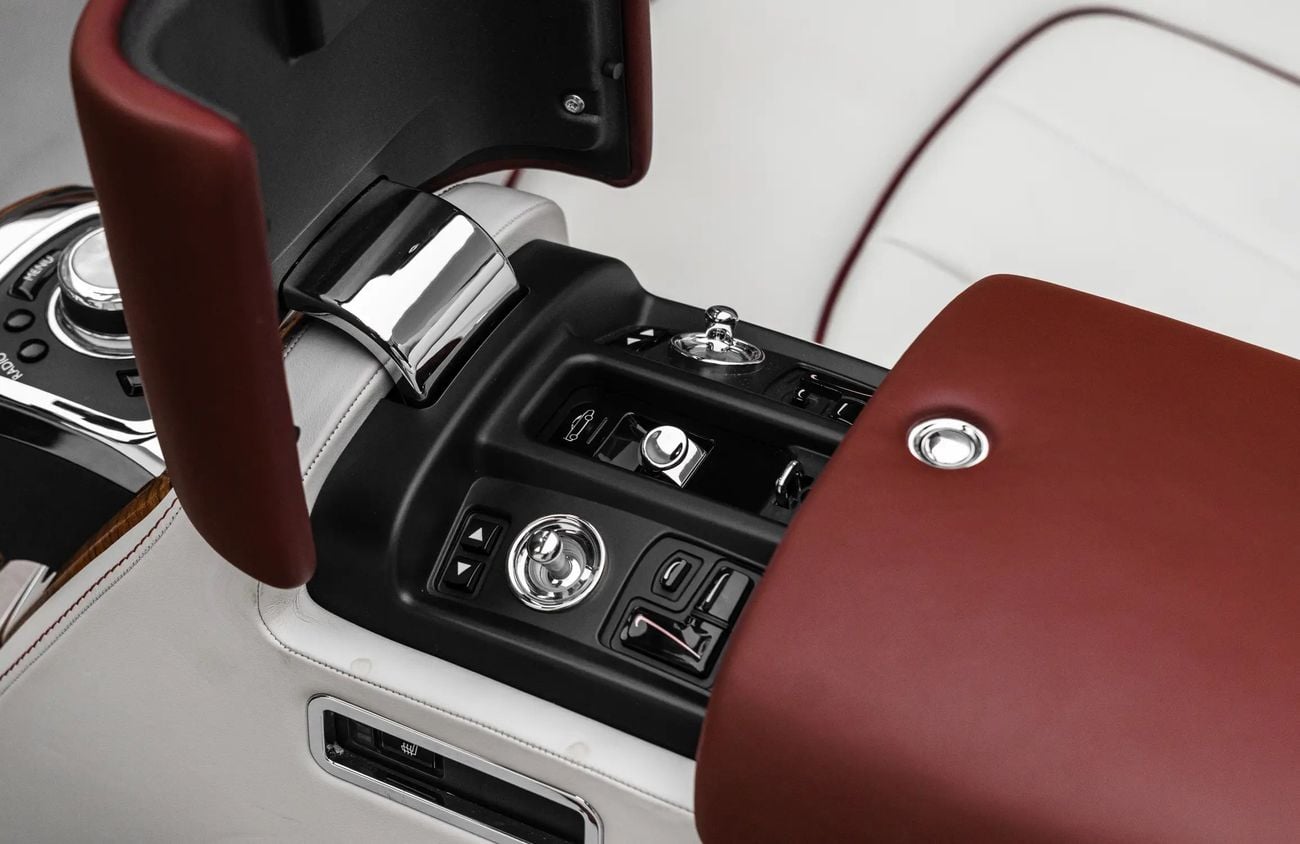 Rolls Royce Phantom 6.75L V12 Twin-Turbocharged Engine