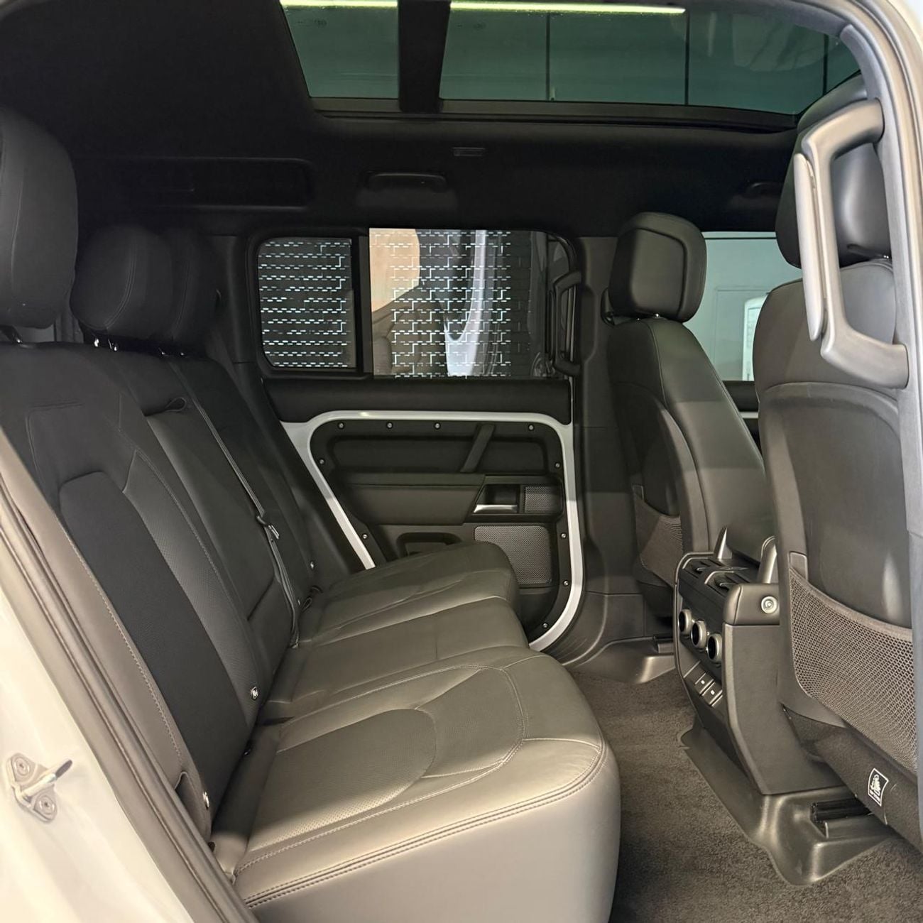 Land Rover Defender 110 525 EDITION