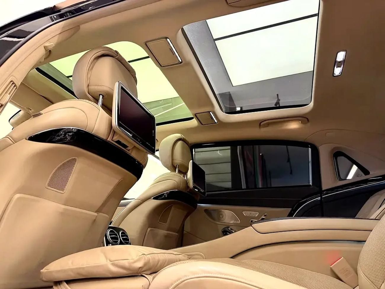 مرسيدس مايباخ s600 مايباخ S600 - Japanese Specs - Pristine Condition
