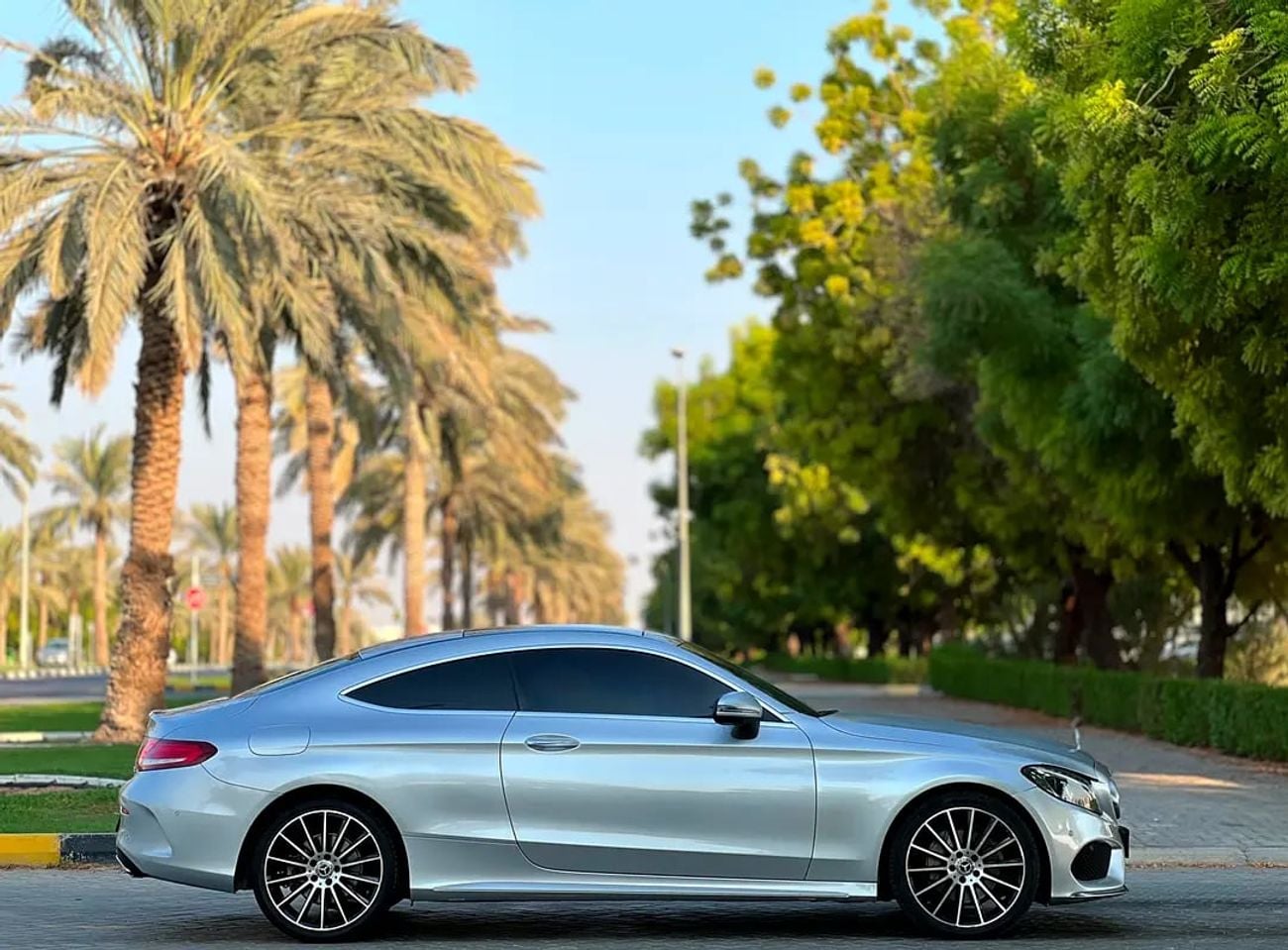 Mercedes Benz C 200 Coupe C200 Coupe GCC Specs