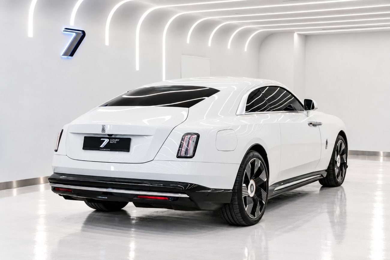Rolls Royce Spectre STANDARD Silver Badge | GCC Specs | WARRANTY AND SERVICE | EXCELLENT CONDITION