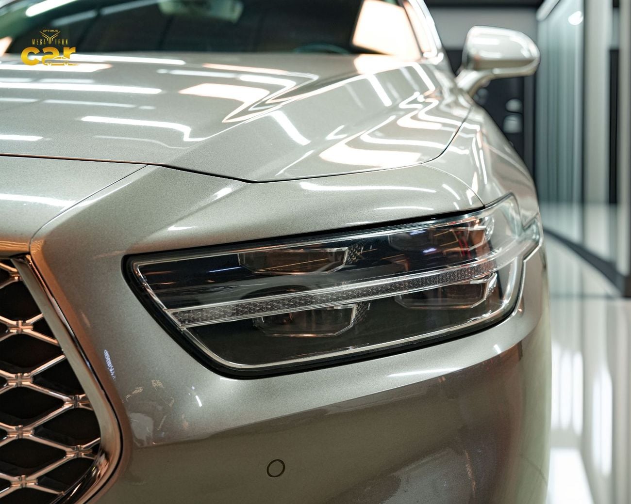 Genesis G90 ROYAL