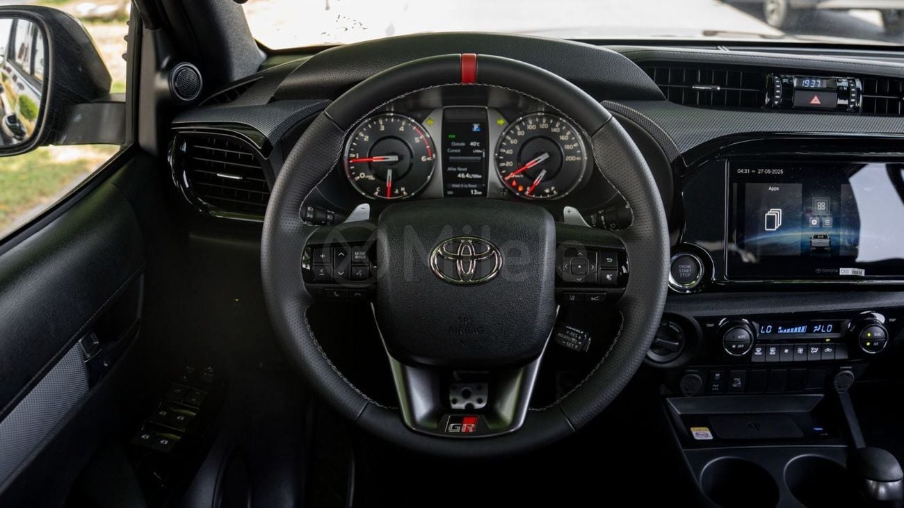 تويوتا هيلوكس GR SPORT TOYOTA HILUX DC