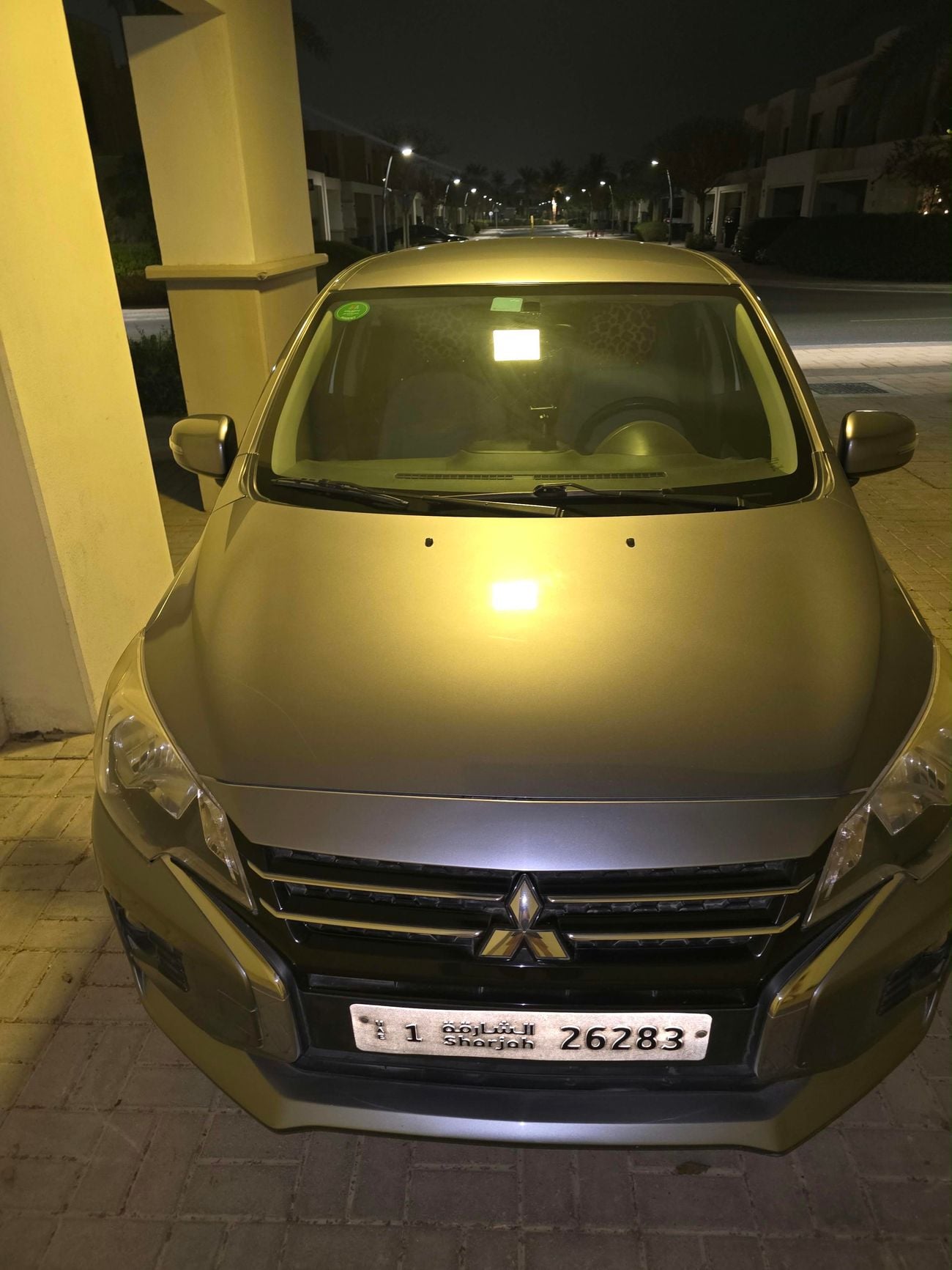Mitsubishi Attrage GLX