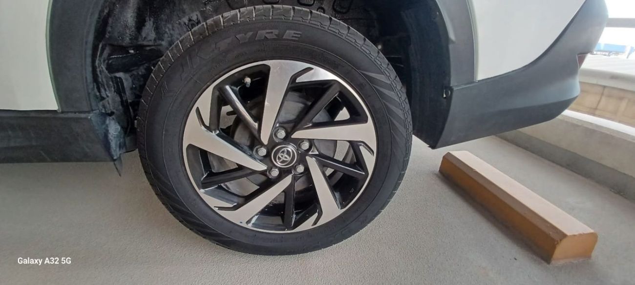 Toyota Rush EX