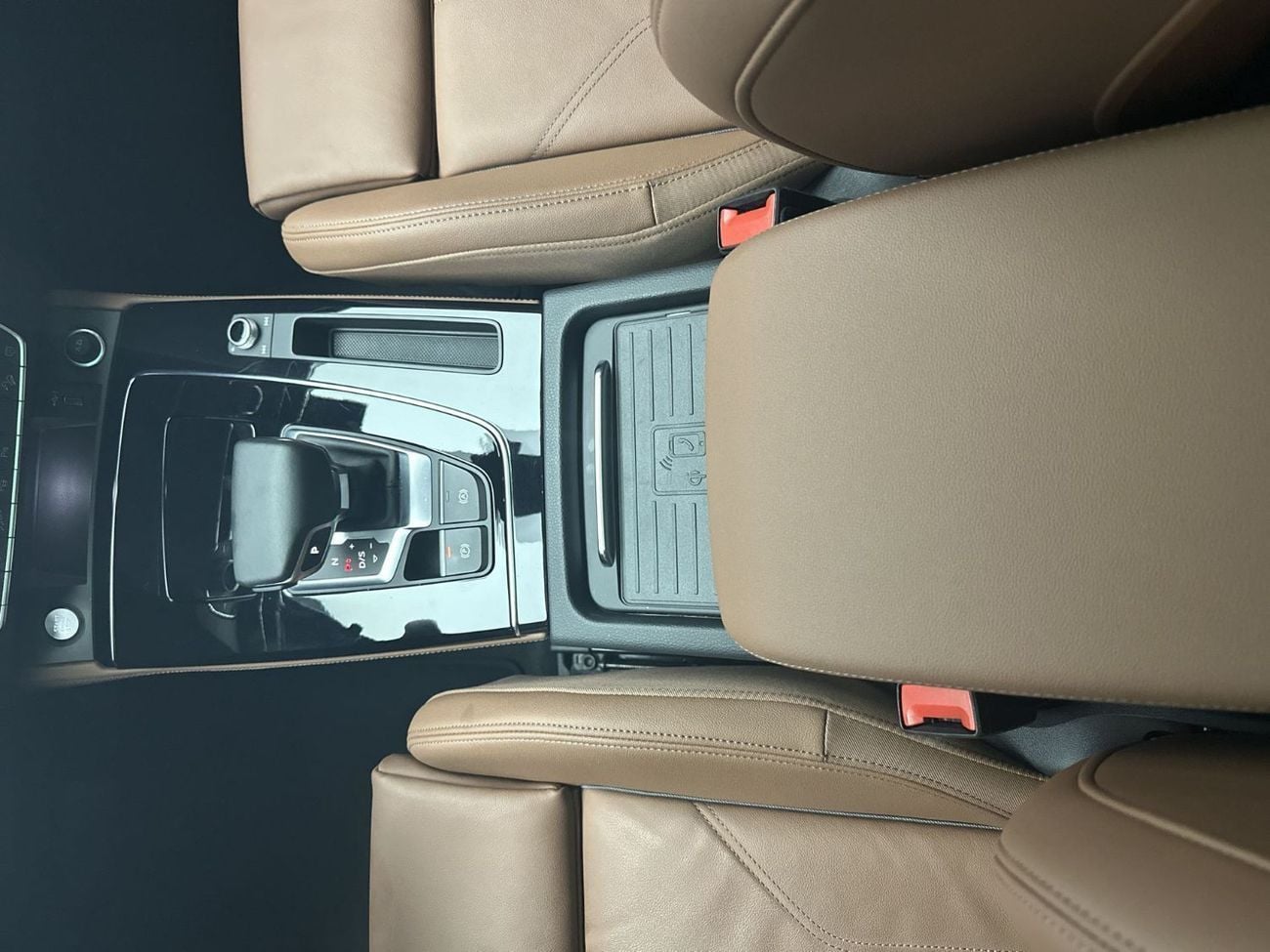 Audi Q5 45 TFSI SPORTBACK S-LINE (Ref# 003106)