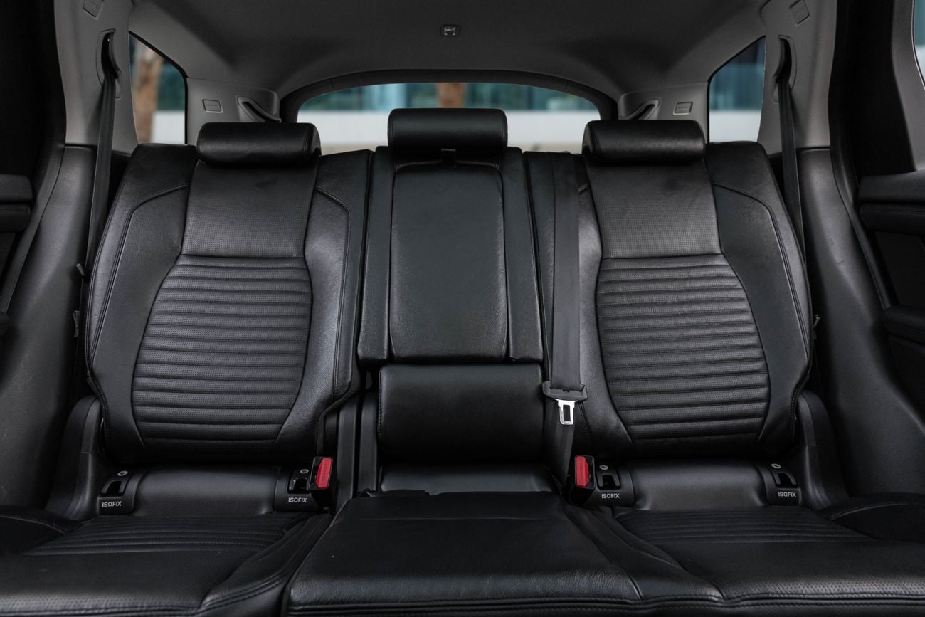 لاند روفر دسكفري سبورت Discovery Sport SE P200 | 1,763 P.M | 0% Downpayment | Discovery Sport SE P200 | Land Rover Service