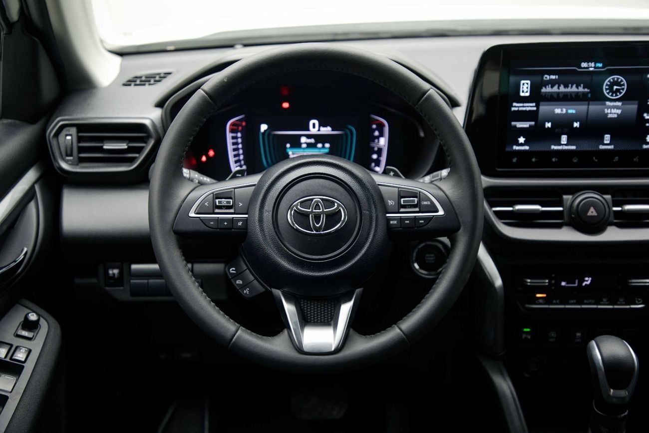 Toyota Urban Cruiser GL 1.5L - Pearl White Inside Black | Export Only