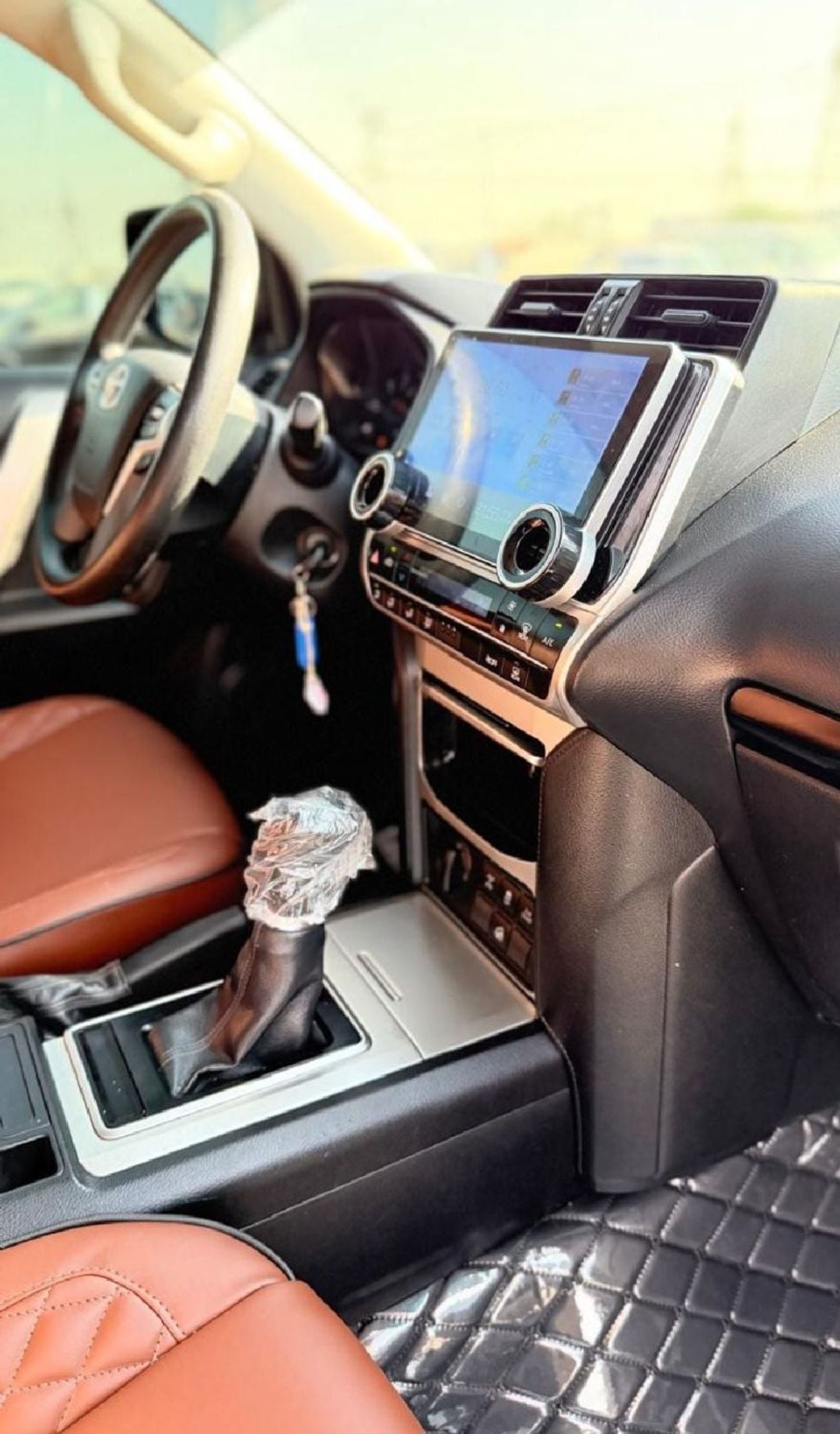 Toyota Prado VXR 2019Model 2.8 diesel Engine Colour Black Transmission Automatic Interior Brown leathers seats 7seats