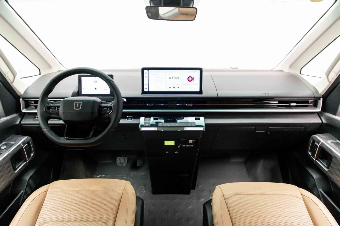 Geely Farizon 2025 Farizon Super Van - White inside Black and Brown | Export Only