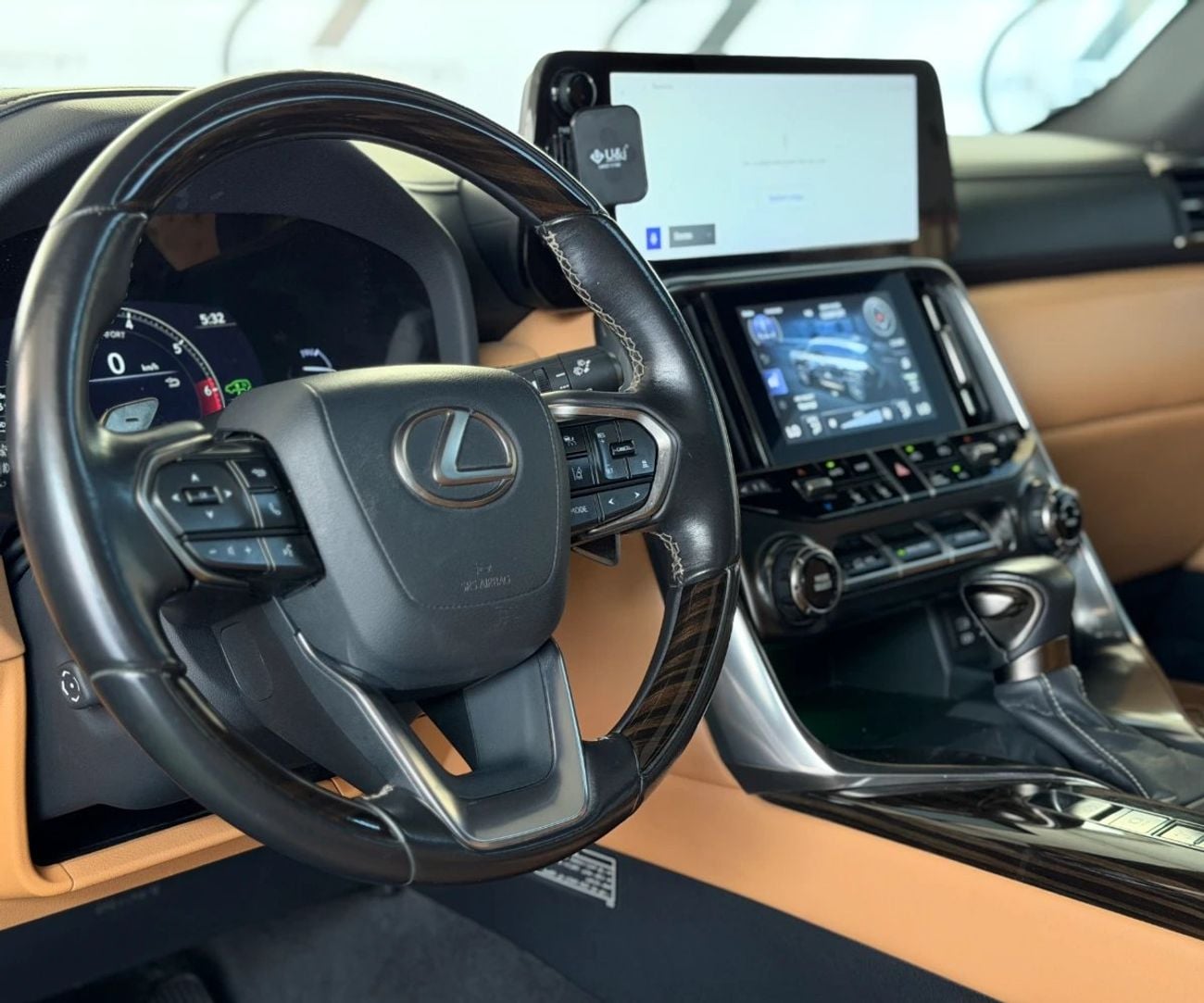 Lexus LX600 3.5