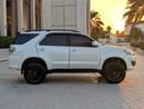 تويوتا فورتونر EXR مواصفات خليجية، محرك V4 سعة 2.7 لتر، حالة ممتازة من الداخل والخارج. للبيع: تويوتا فورتشنر EXR موديل