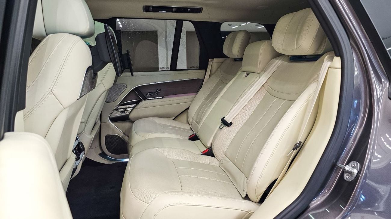 Land Rover Range Rover FIRST EDITION P530