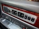 Toyota Century STANDARD 5.0l V12