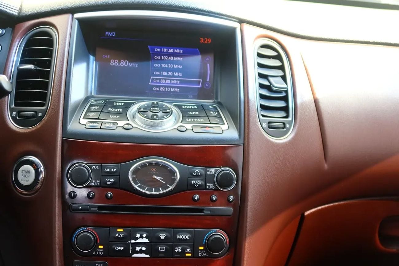 Infiniti QX50 3.7 V6 GCC | Original Paint | 2nd Owner