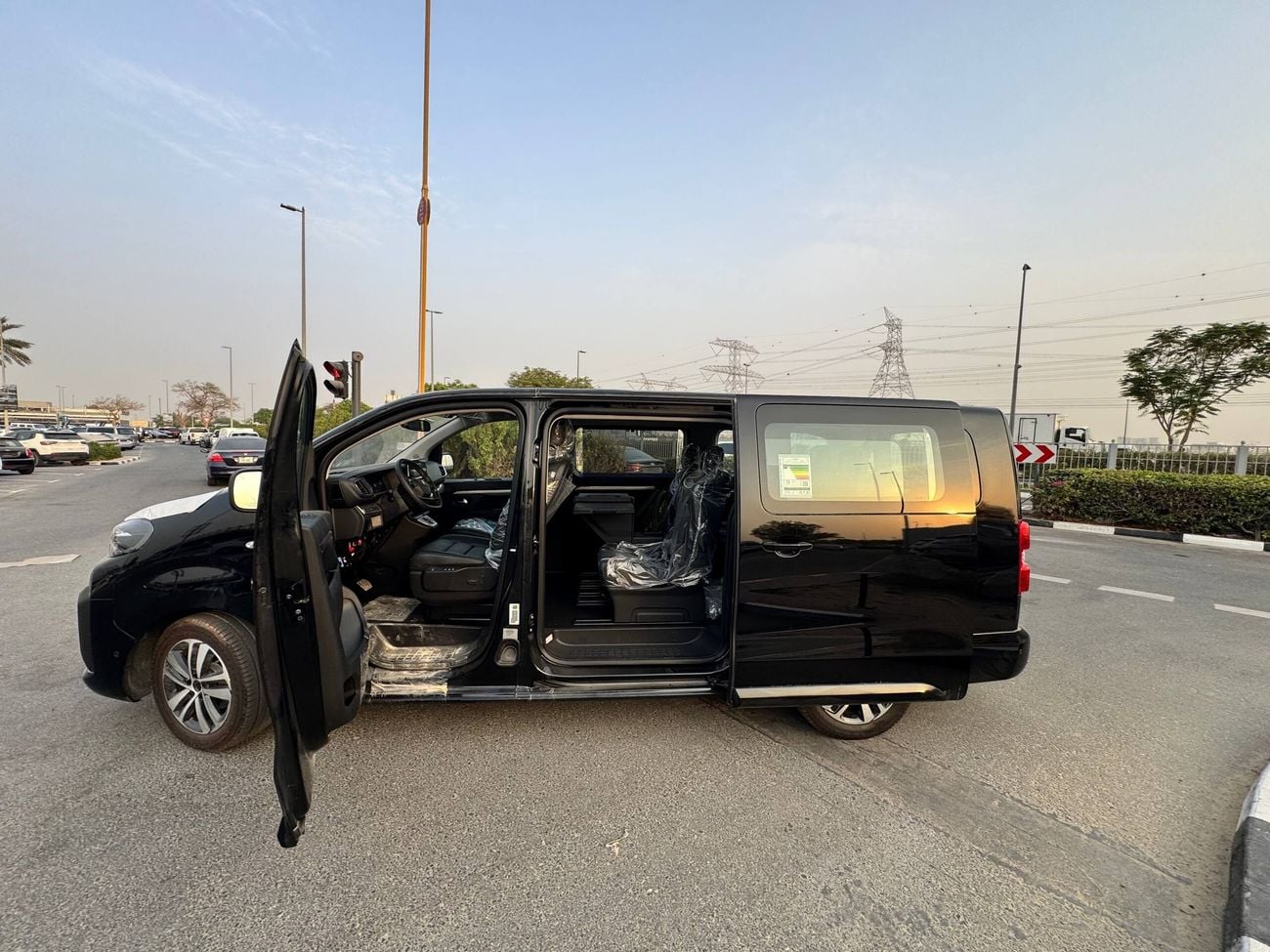Peugeot Traveller VIP 7 Seater
