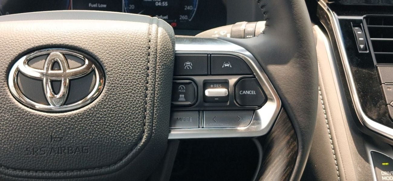Toyota Land Cruiser VX 3.5L Petrol With Kit 2026YM