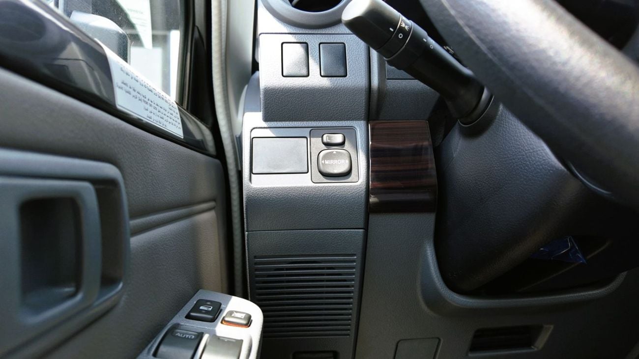 Toyota Land Cruiser 70