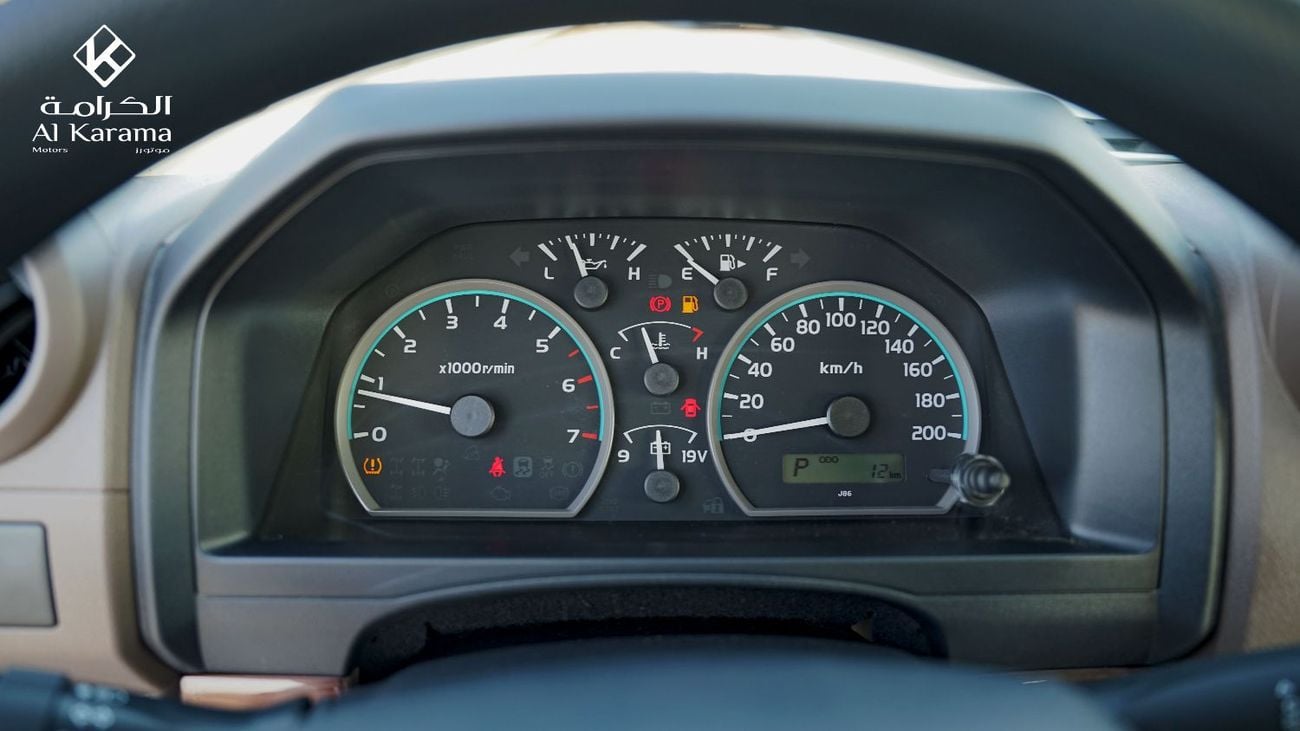 تويوتا لاند كروزر بيك آب 4.0L DC AT - محرك ديزل مع ناقل حركة أوتوماتيكي - قفل تفاضلي - مرايا ونوافذ كهربائية - مشغل وسائط بشاشة لمس