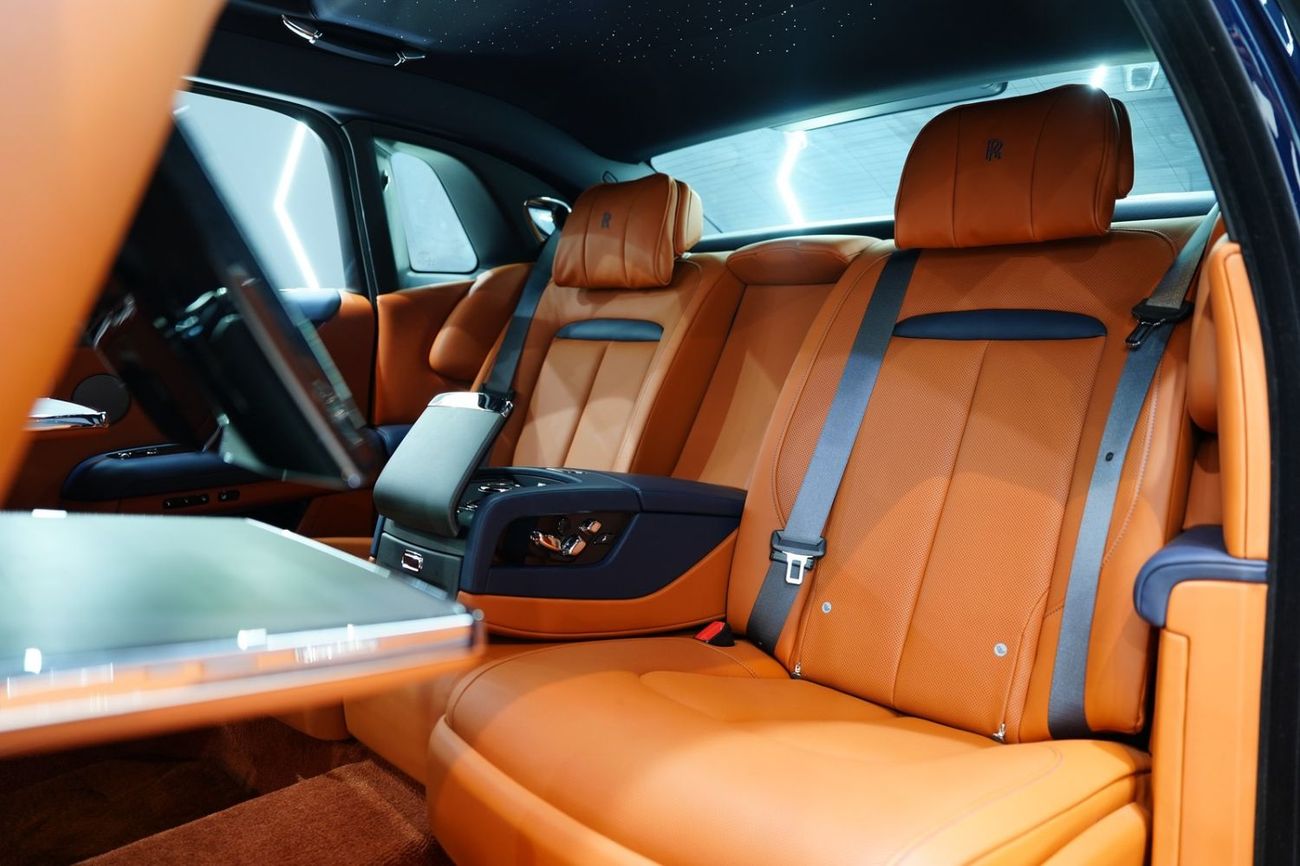 Rolls Royce Ghost EWB 2024 Rolls-Royce EWB, Rear Entertainment, Illuminated Grille, Starlight, Dealer Warr + Serv!!