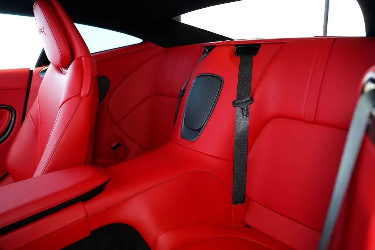 أستون مارتن DB11 AMR 5.2L