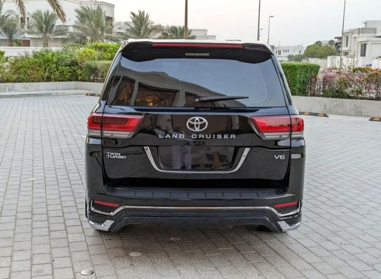 Toyota Land Cruiser Toyota landcruise 2014Model Facelifte 2025 V6 4.0L petrol Engine Colour Black push start Transmissio