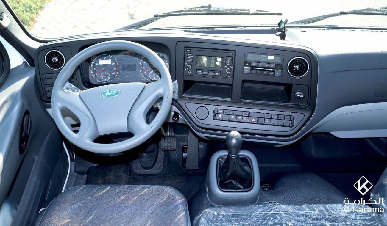 Hyundai County 3.9L BUS 3.9L Diesel Engine with Manual Transmission | 29 Seats | POWER SLIDING DOOR | AC/Heater | AM/FM