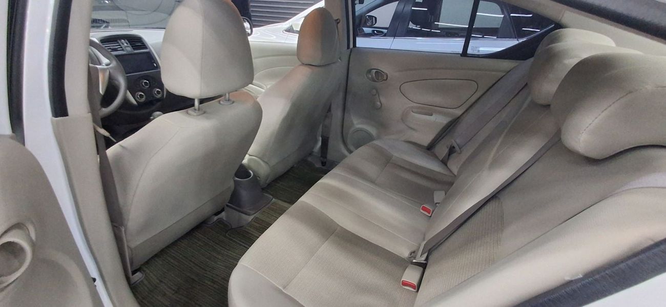 Nissan Sunny SV
