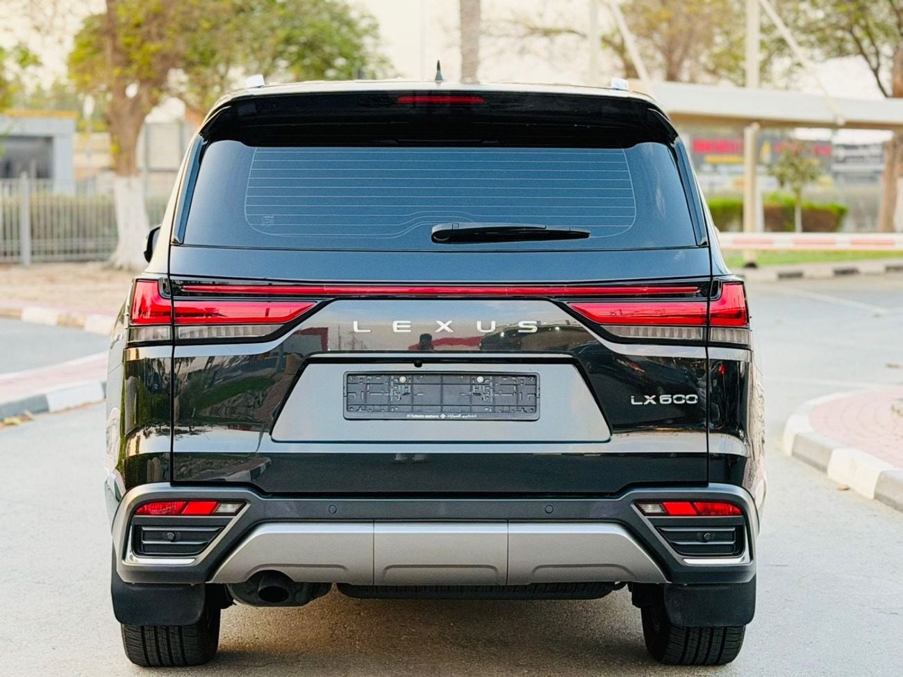 Lexus LX600 SIGNATURE