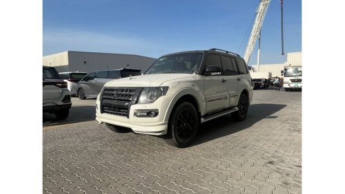 ميتسوبيشي باجيرو LHD 3.8L GASOLINE GLS SIGNATURE EDITION AT_2020YM