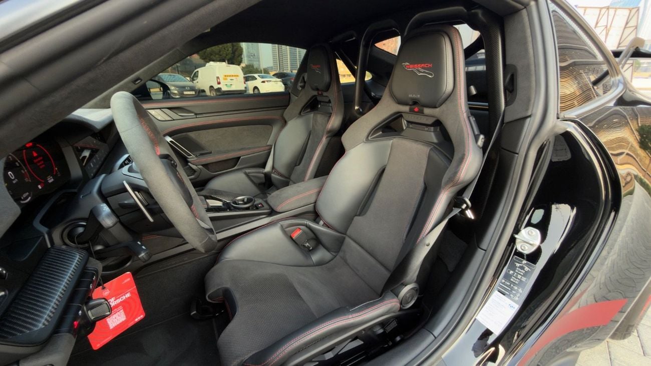 Porsche 911 GT3 Weissach 992.2