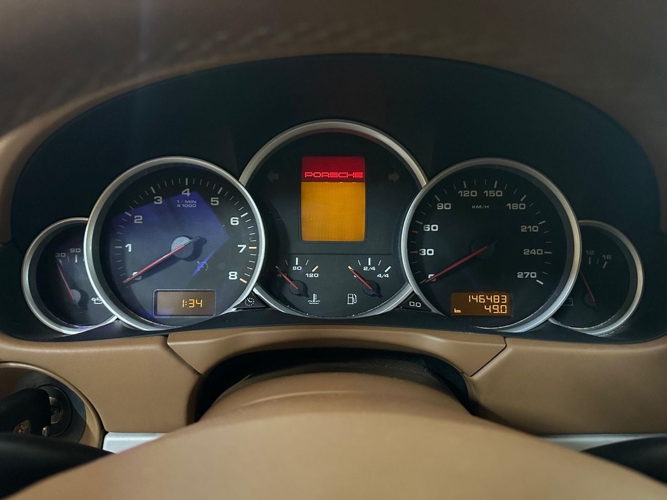 Porsche Cayenne GTS | SUNROOF | TWO KEYS | HALF ALCANTARA LEATHER BEIGE SEATS