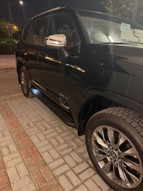 تويوتا لاند كروزر VXR