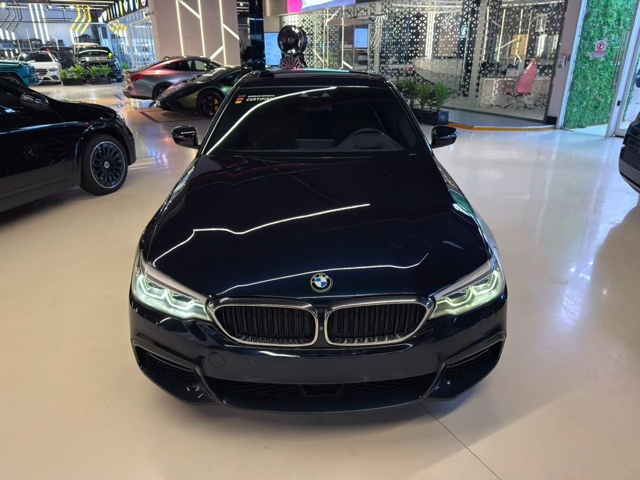 بي أم دبليو 530i M SPORT بي إم دبليو 530i M سبورت موديل 2017 | مواصفات خليجية | حالة جيدة
